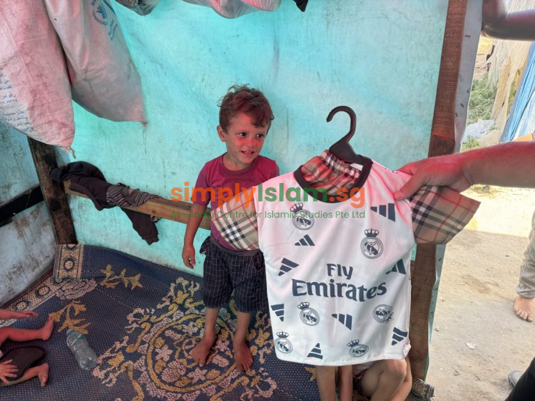 Most Urgent Cause in Gaza: Clothes Distribution & Helping the Injured